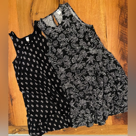 Old Navy Set of TWO Black & White Floral Dresses, Dress Up or Down, Size XS - Picture 1 of 8